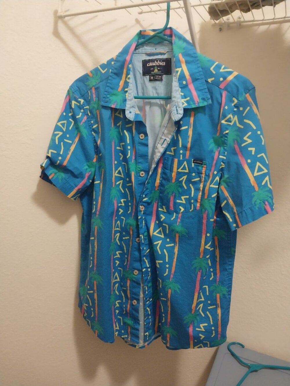 Mens chubbies medium button down
